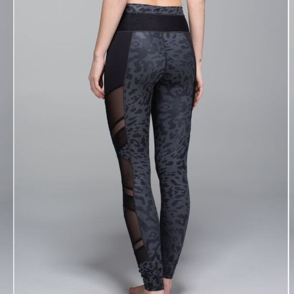 Lululemon Animal Swirl Deep Coal Light Black Just Breathe Pant - Picture 2 of 8